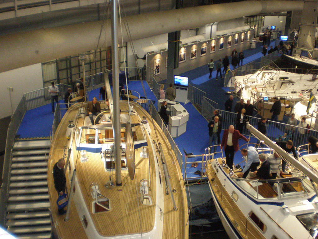 Layher Event System provides access to visitors at a Swedish Boat Show