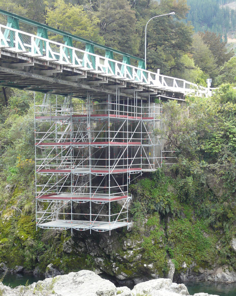 Pelorus Bridge Scaffold ready for a seismic retro fit