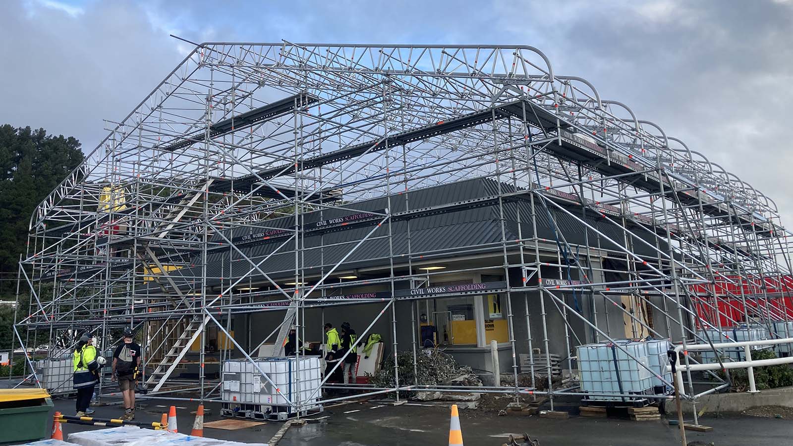 Roof Goes XL by Civil Works Scaffolding