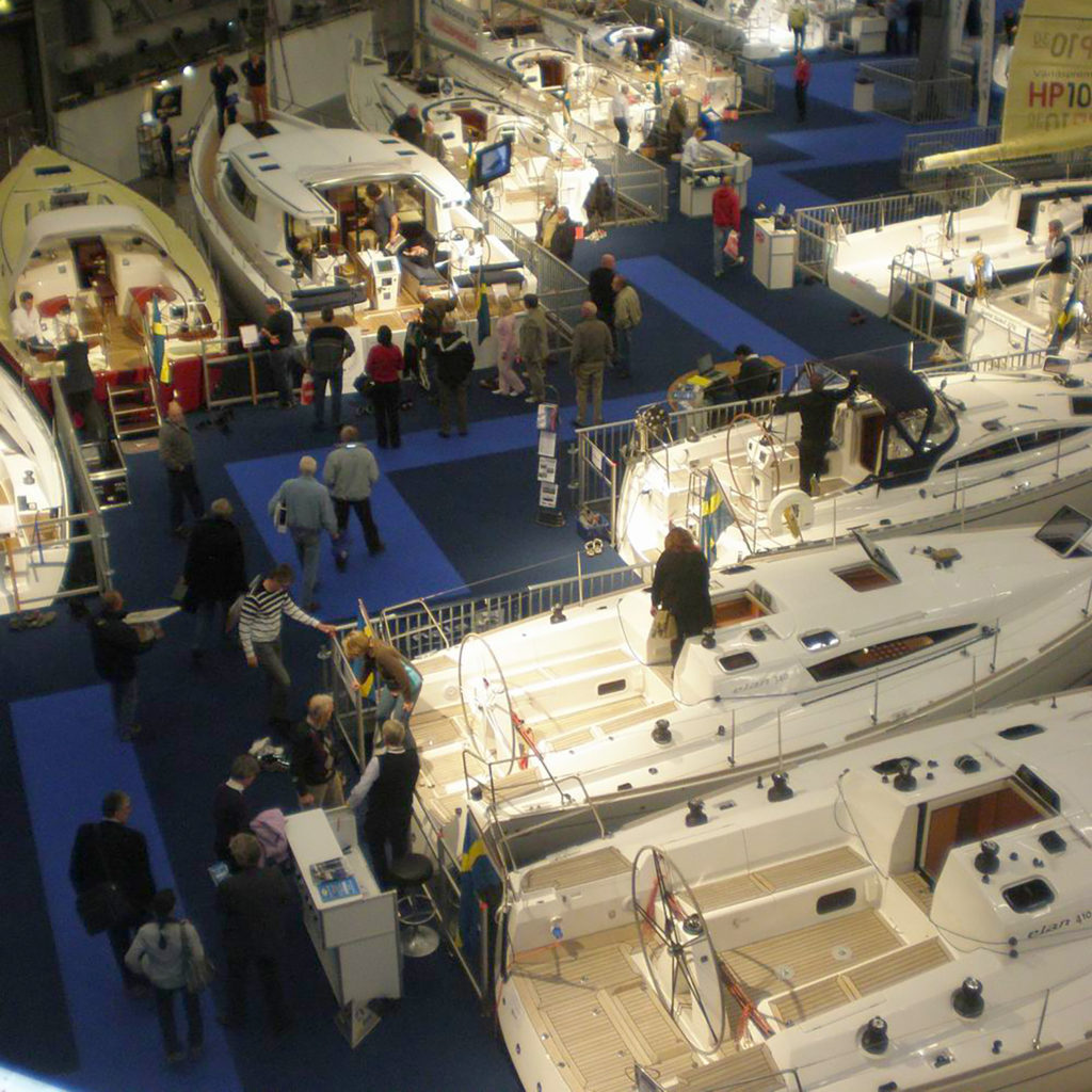 Walkways at boat show using Layher Event Systems